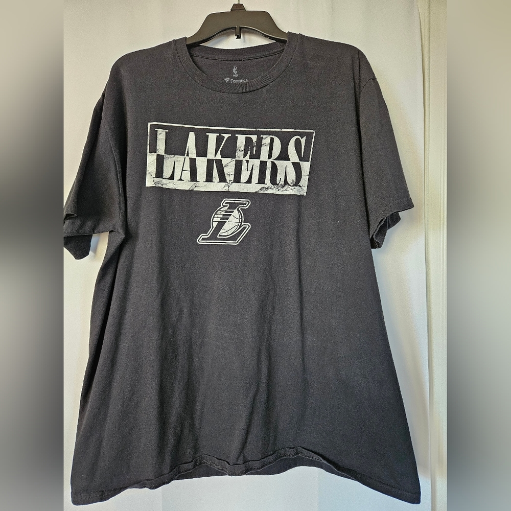 Fanatics Lakers LeBron James black tshirt size XL - Picture 1 of 5